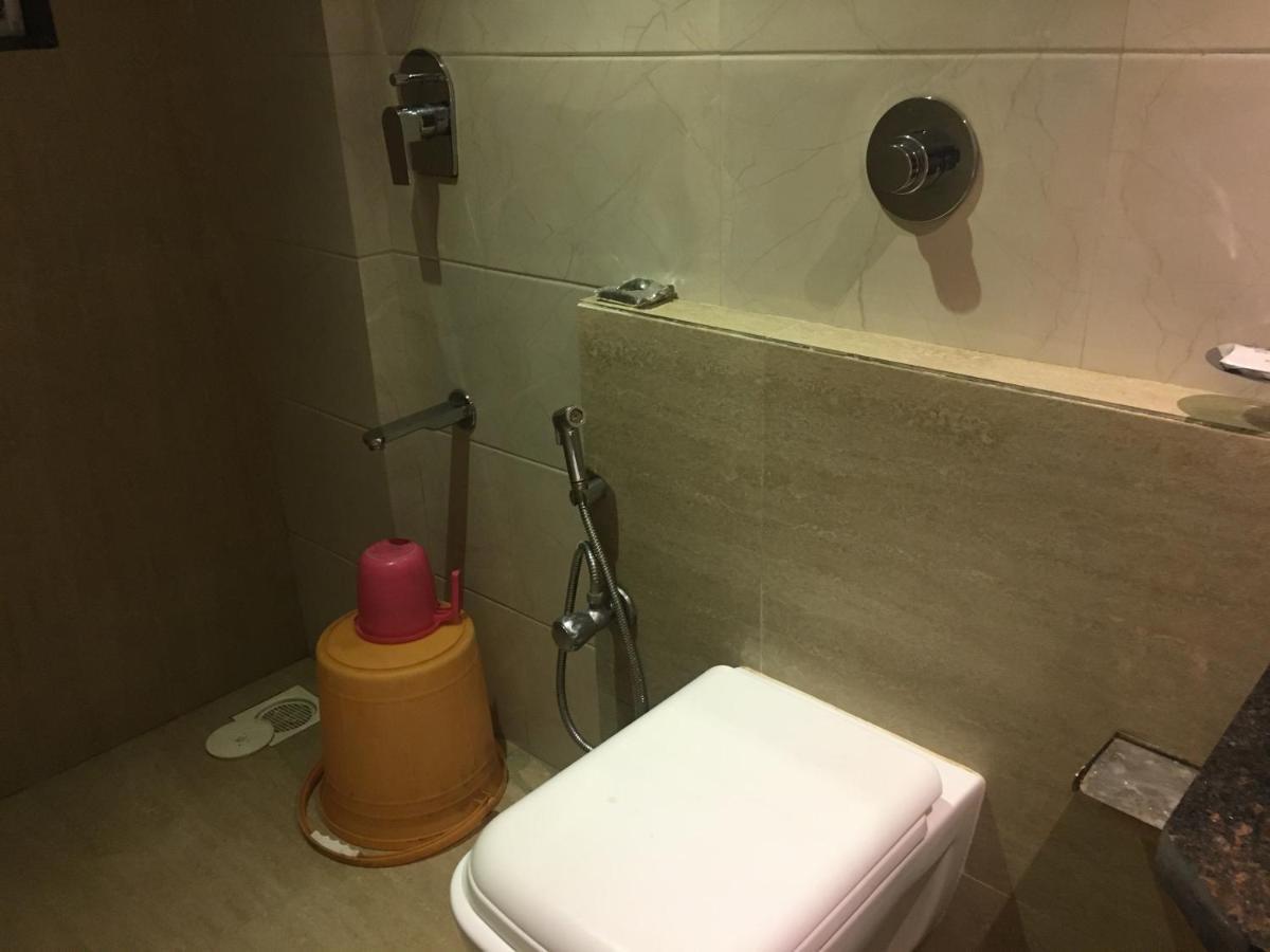 Pravasi Residency Villa Thane Bagian luar foto