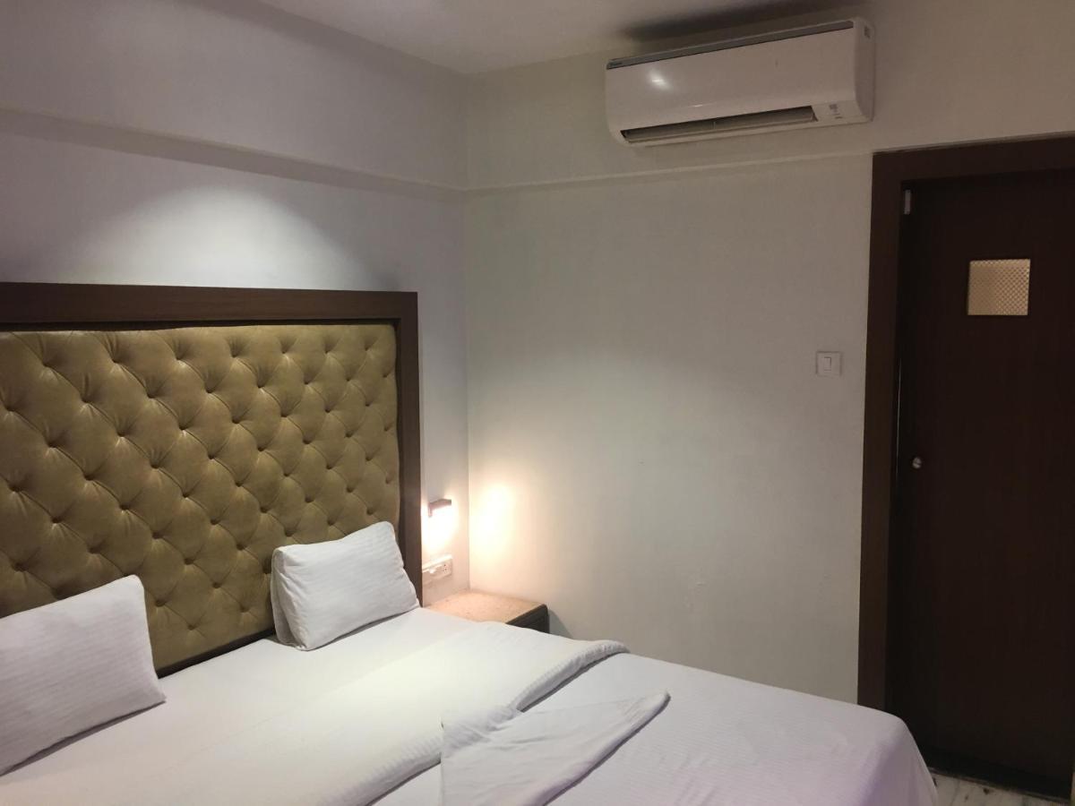 Pravasi Residency Villa Thane Bagian luar foto