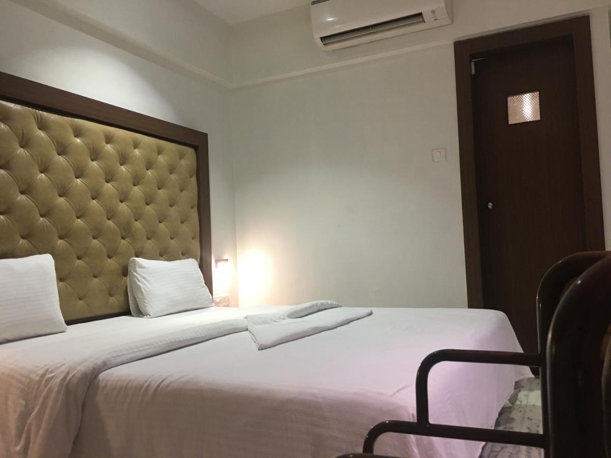 Pravasi Residency Villa Thane Bagian luar foto